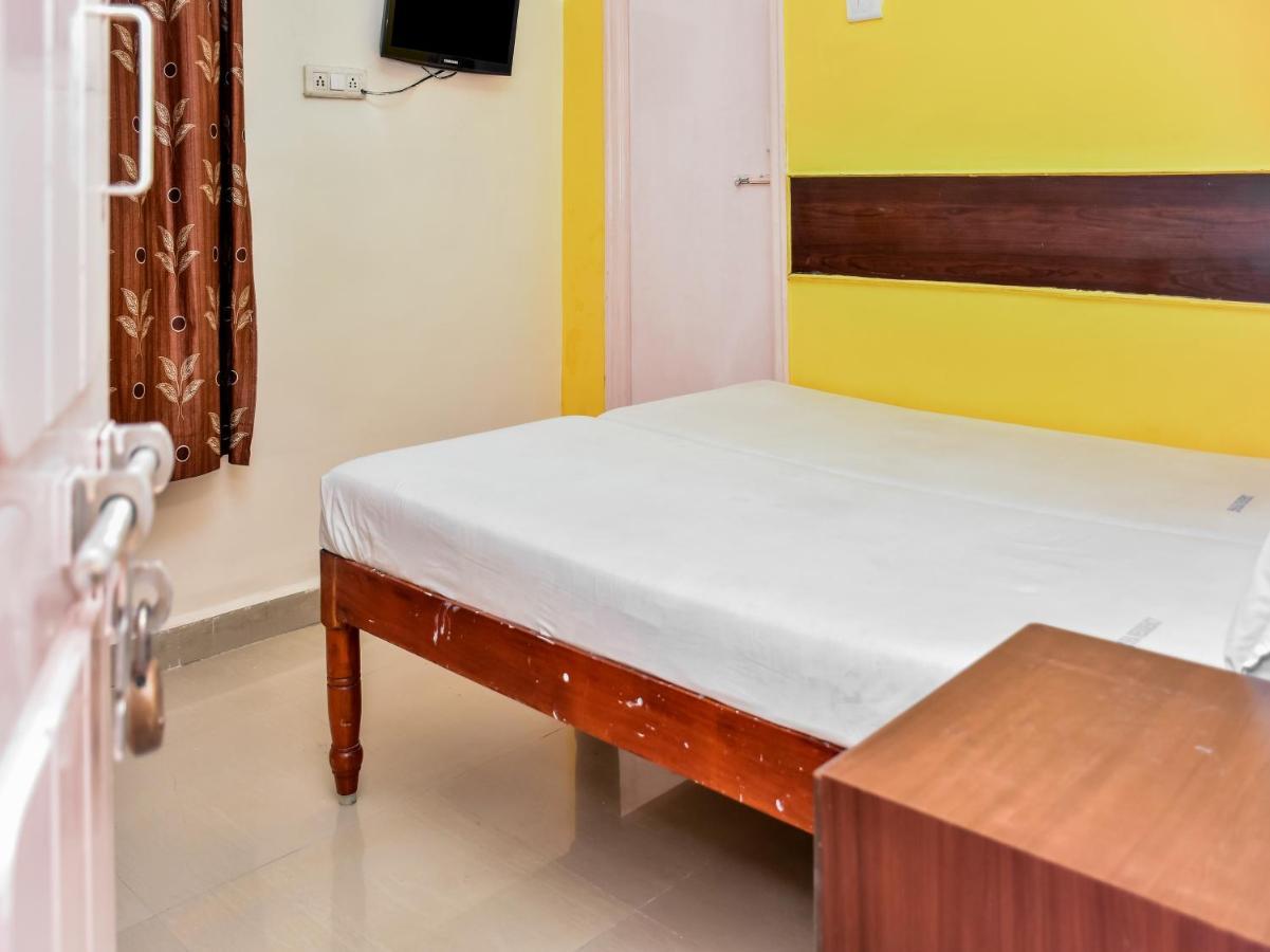 Hotel Sahasra Residency Тирупати Екстериор снимка