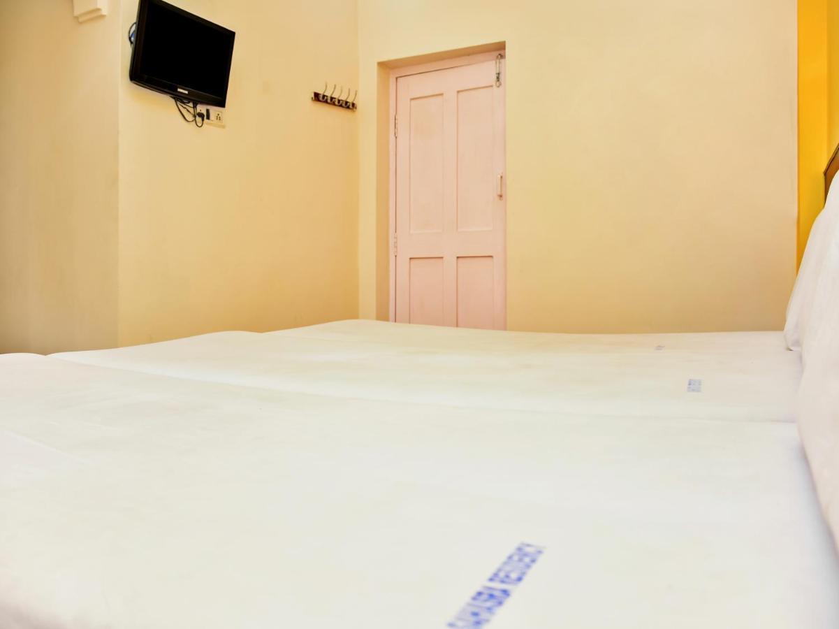 Hotel Sahasra Residency Тирупати Екстериор снимка