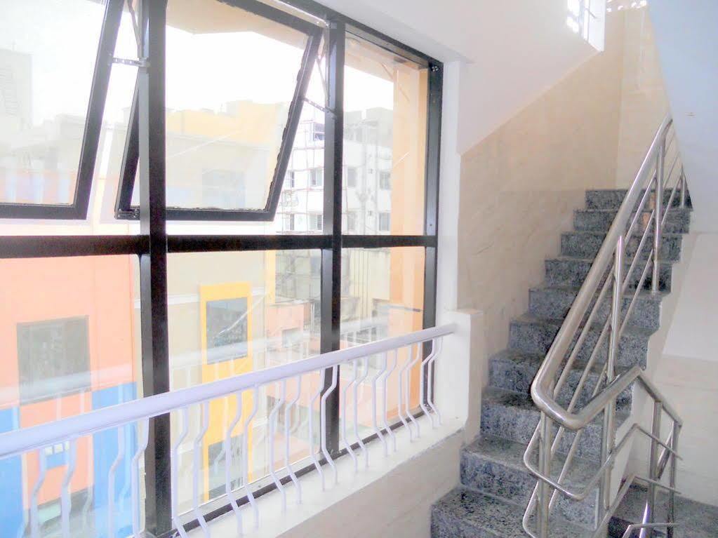 Hotel Sahasra Residency Тирупати Екстериор снимка